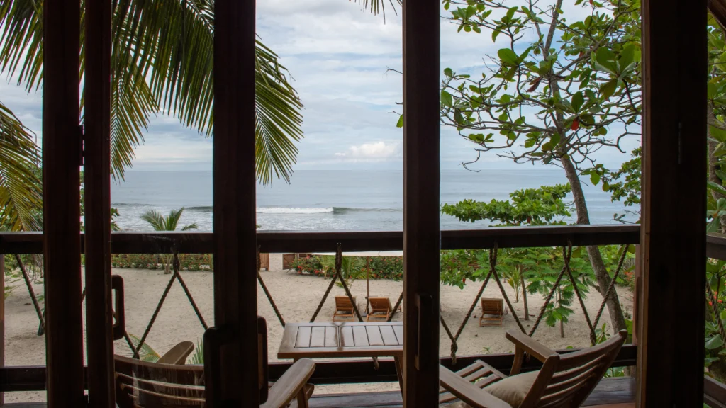 vista al mar desde cabaña familiar en gaelia mendihuaca, un hotel maravilloso cerca del Parque Tayrona
